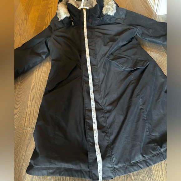Aritzia Babaton Oskar Parka in Black - Picture 8 of 15